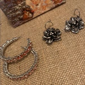 SOLD!!!!!!!!Set of two floral earrings.